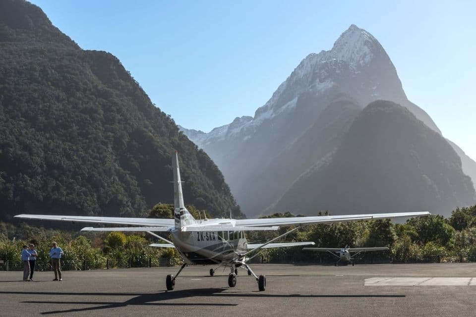 Scenic flight over Milford Sound