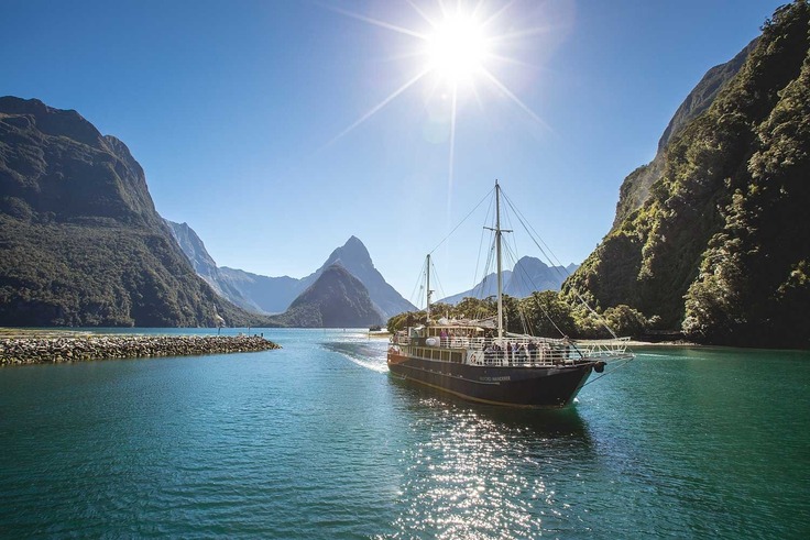  real-journeys-milford-sound
